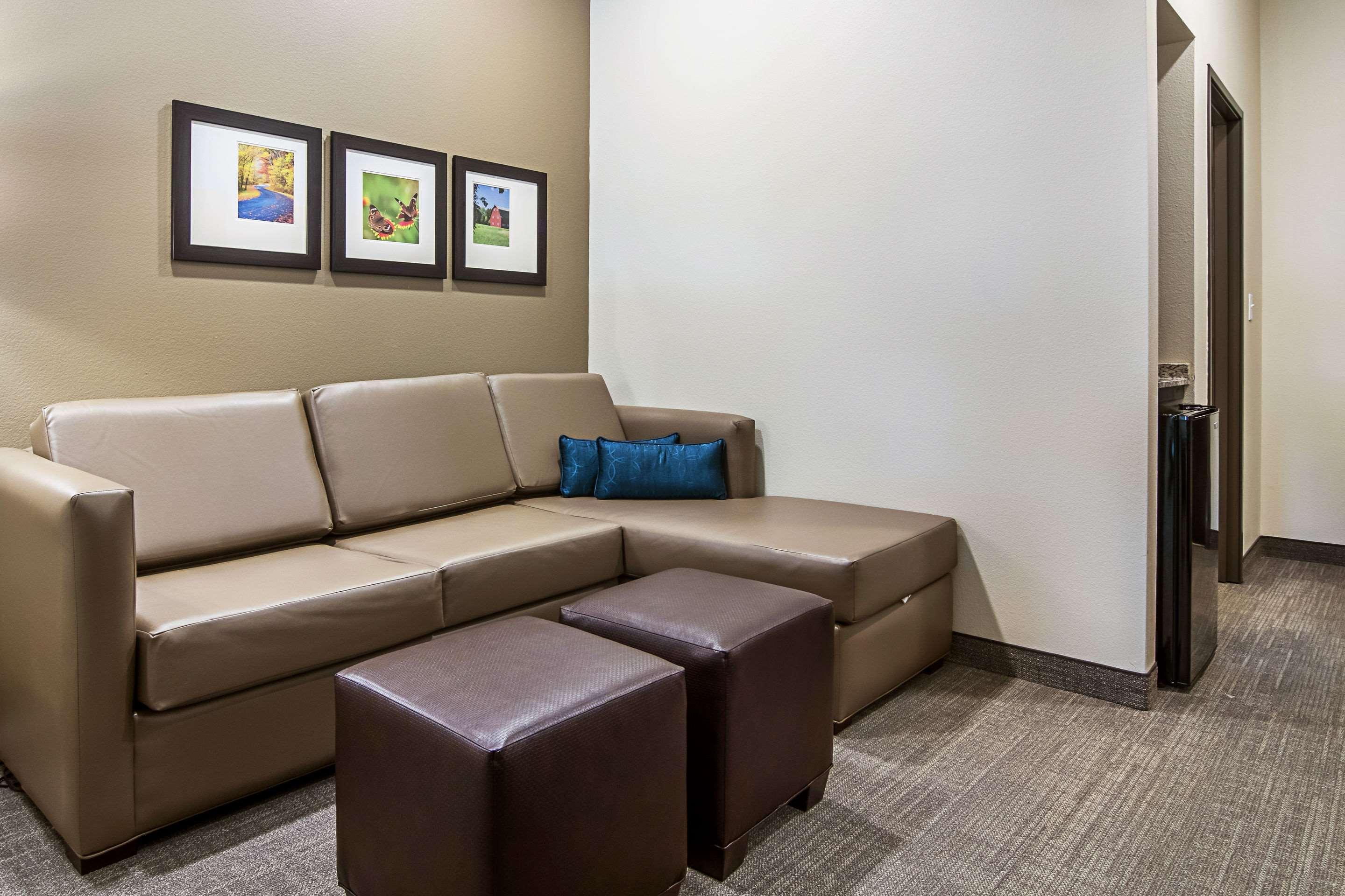 Comfort Suites Wooster Near University Campus Esterno foto