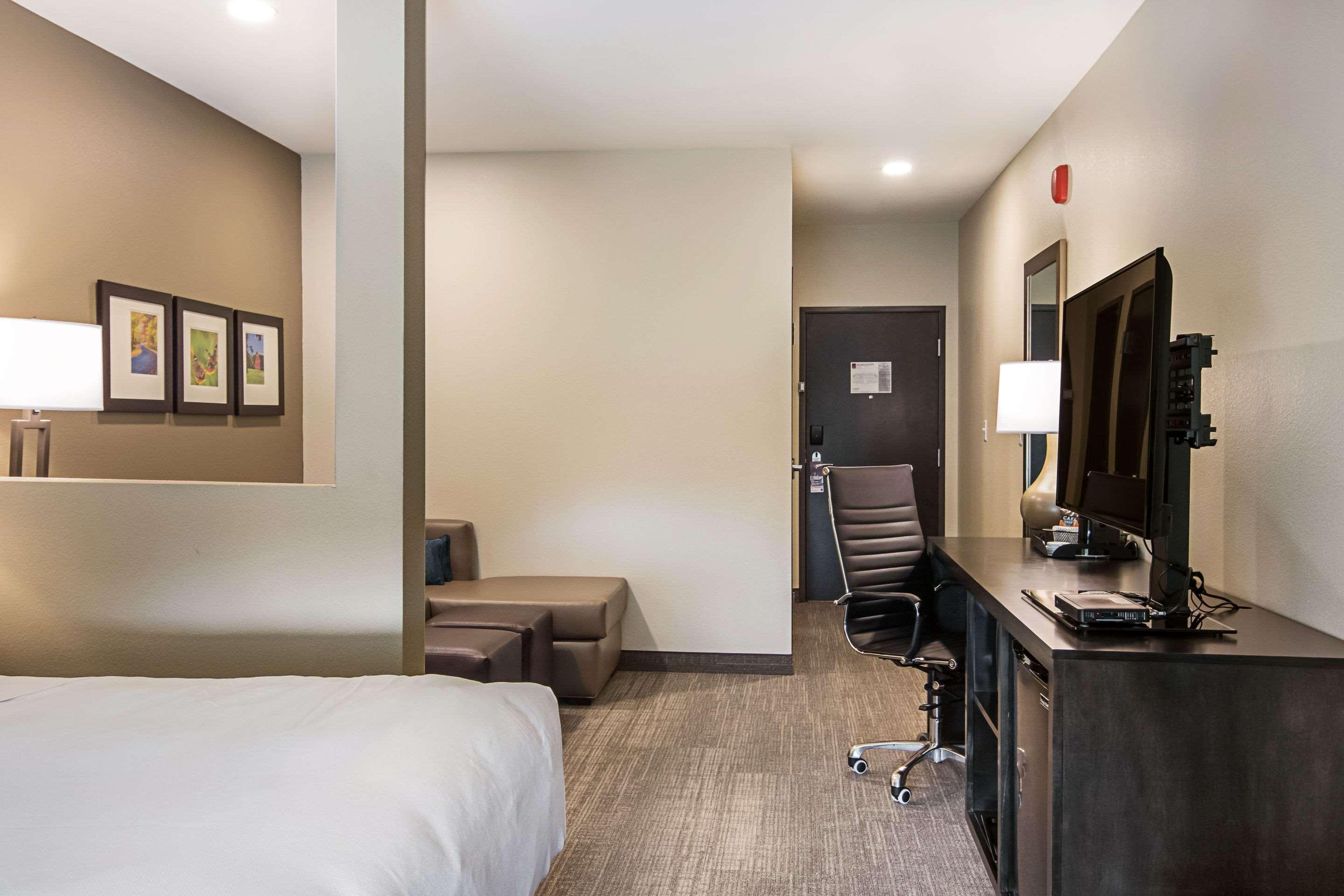 Comfort Suites Wooster Near University Campus Esterno foto