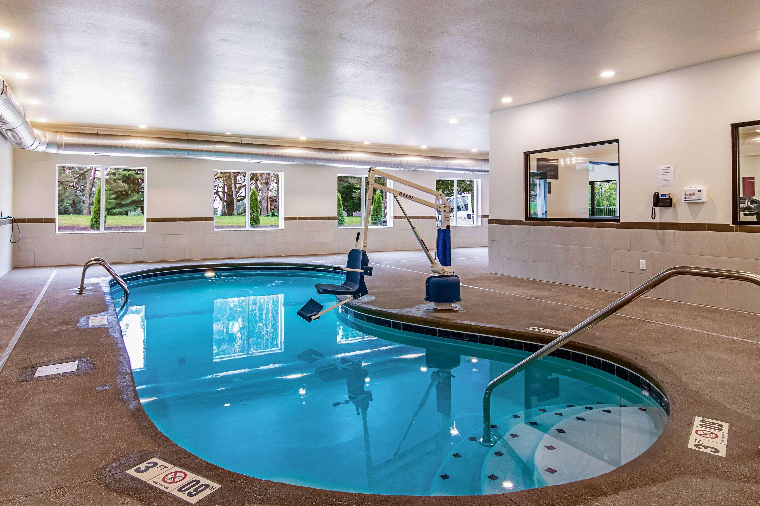 Comfort Suites Wooster Near University Campus Esterno foto