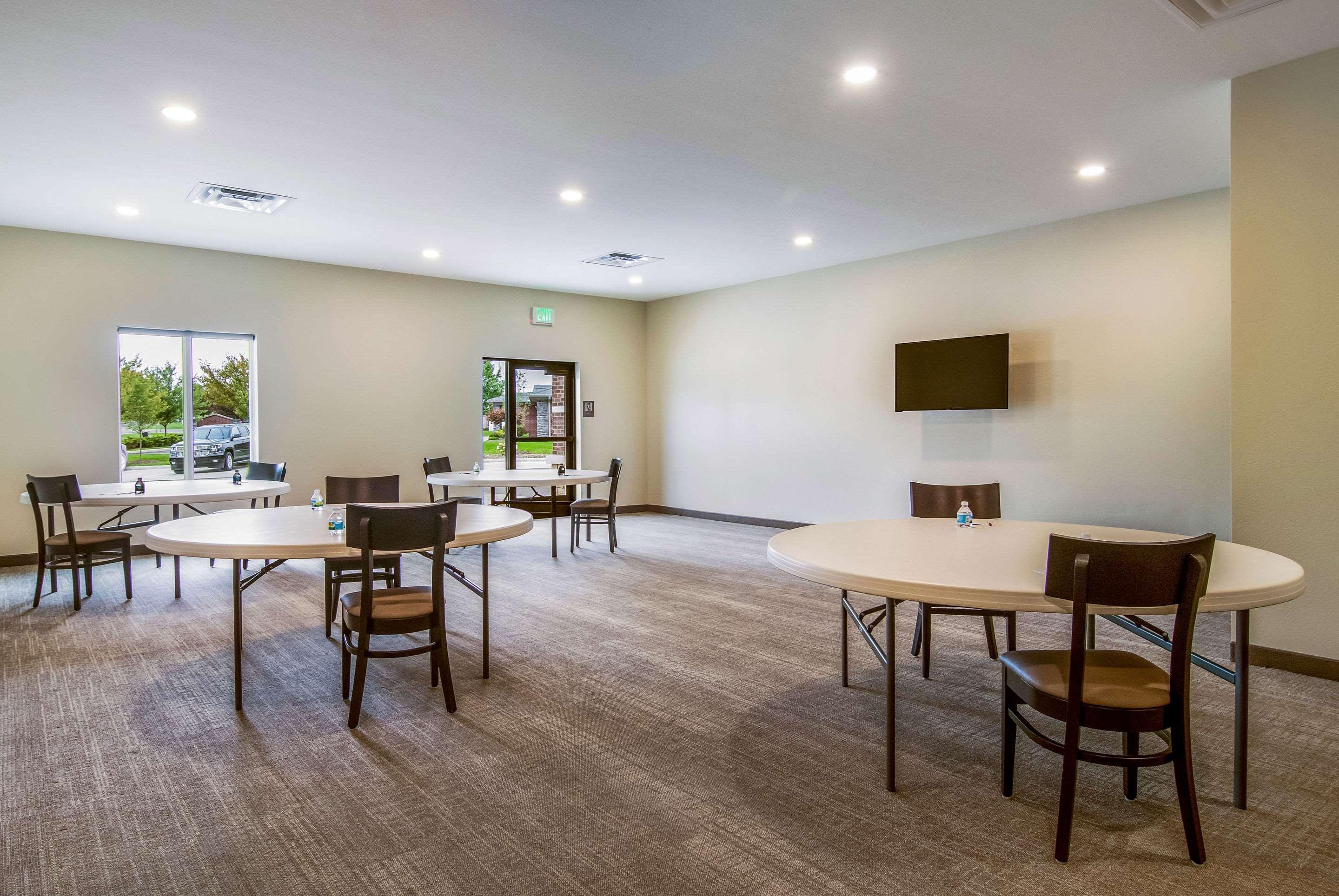 Comfort Suites Wooster Near University Campus Esterno foto