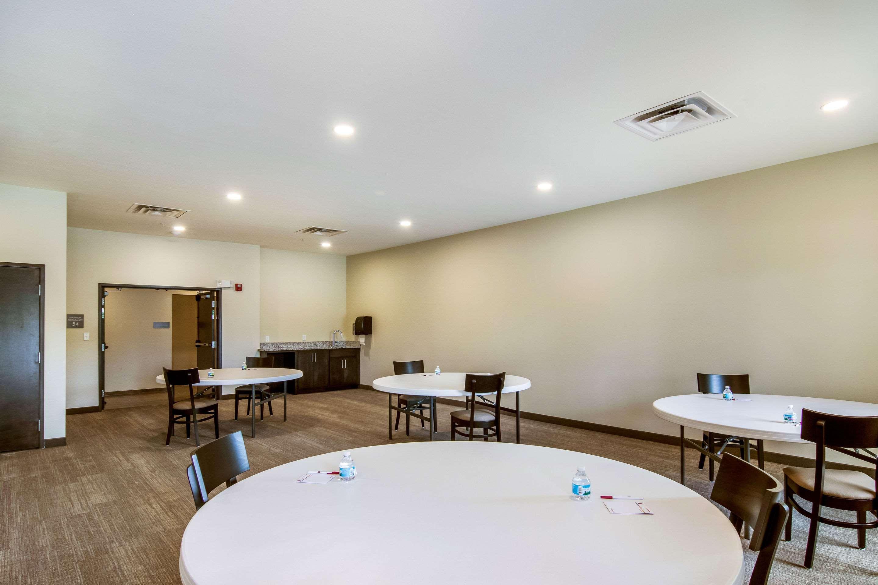 Comfort Suites Wooster Near University Campus Esterno foto