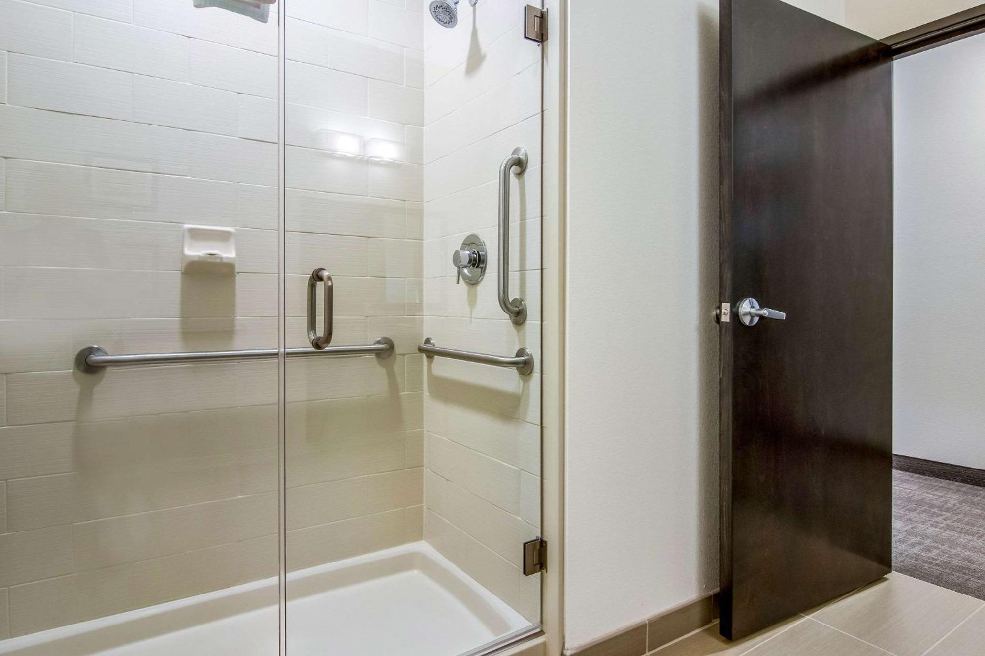 Comfort Suites Wooster Near University Campus Esterno foto